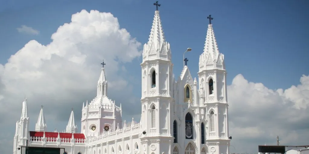 Velankanni Basilica and coastal surroundings